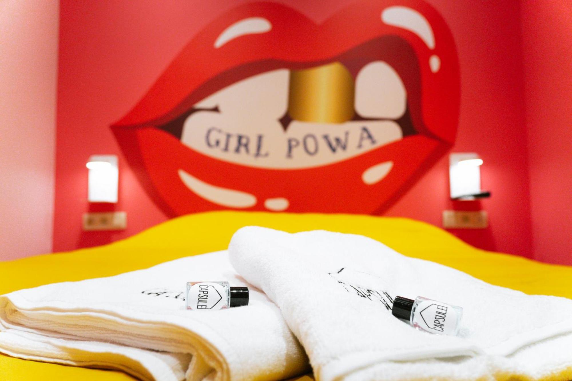 Capsule Girl Power Spa - Balneo - Sauna - Karaoke - Billard - 2 Chambres ชาร์เลอรัว ภายนอก รูปภาพ