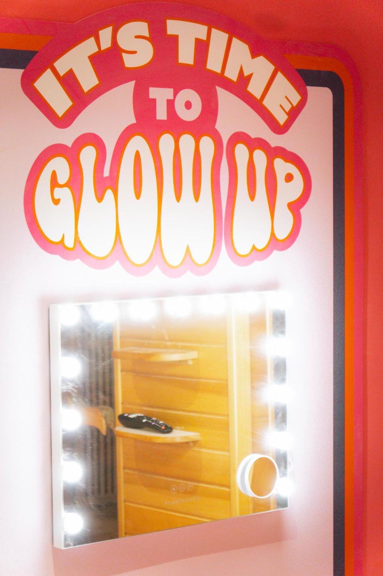 Capsule Girl Power Spa - Balneo - Sauna - Karaoke - Billard - 2 Chambres ชาร์เลอรัว ภายนอก รูปภาพ