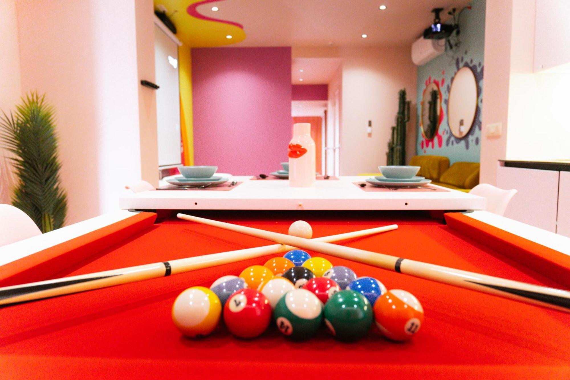 Capsule Girl Power Spa - Balneo - Sauna - Karaoke - Billard - 2 Chambres ชาร์เลอรัว ภายนอก รูปภาพ